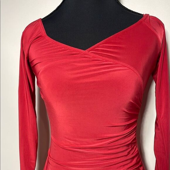 Pretty little thing Chic Red Dress - Picture 3 of 9